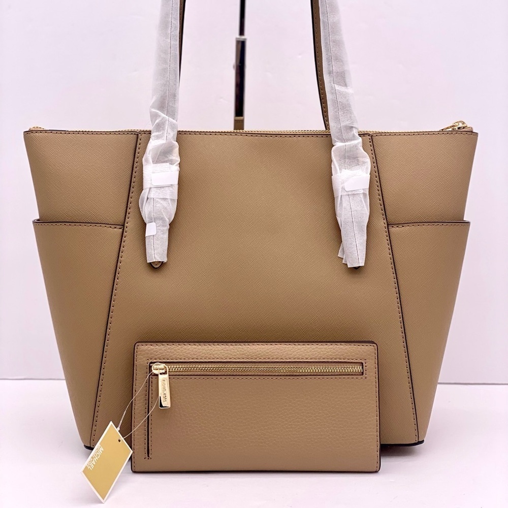MICHAEL KORS CHARLOTTE LARGE TOP ZIP TOTE AND Wallet Set - Picture 3 of 10